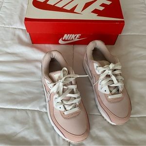 Nike woman air max 90